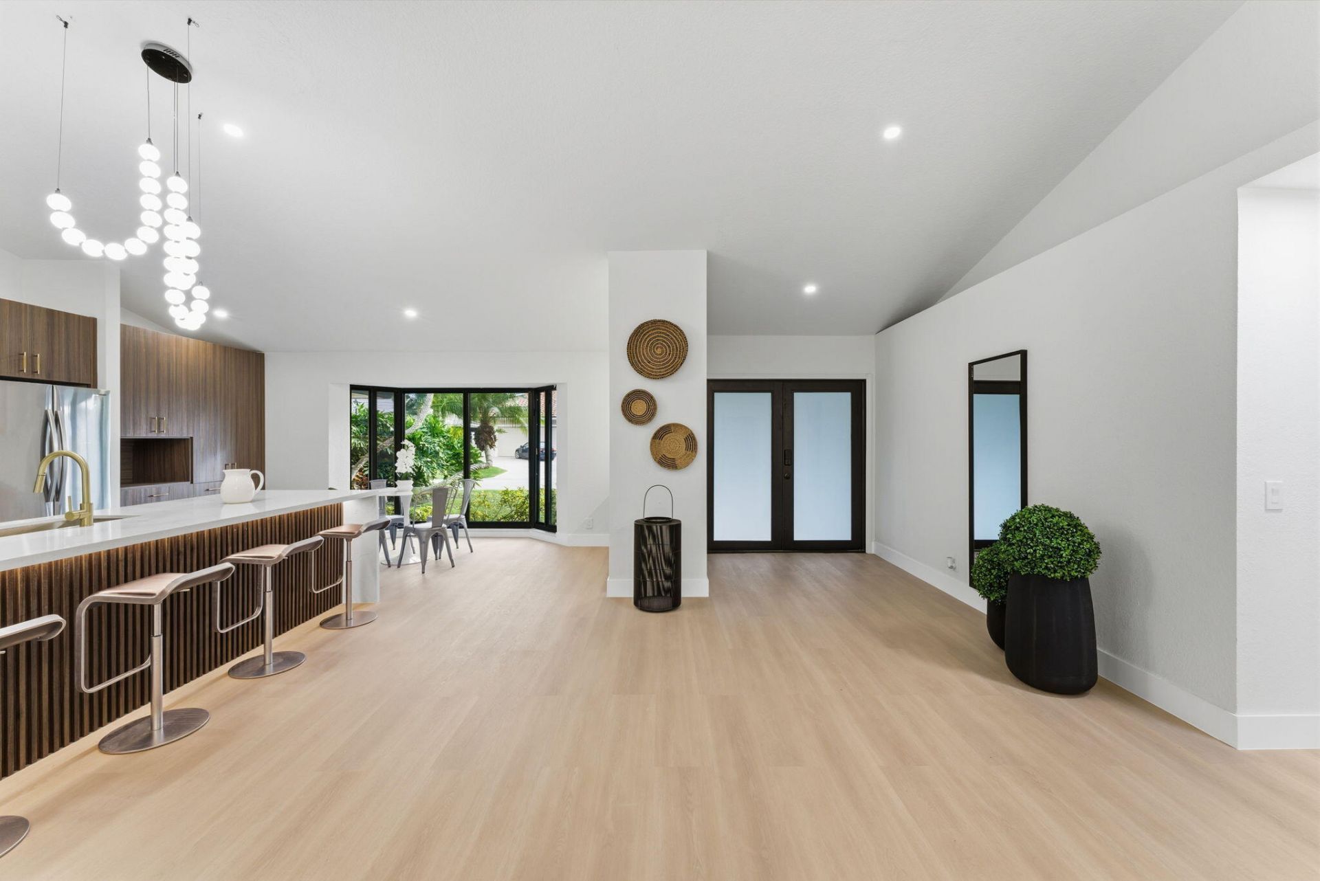 2 Dunbar Road, Palm Beach Gardens, FL 33418 Photo