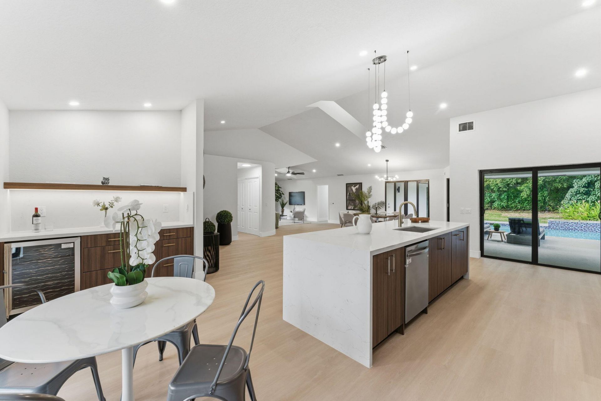 2 Dunbar Road, Palm Beach Gardens, FL 33418 Photo