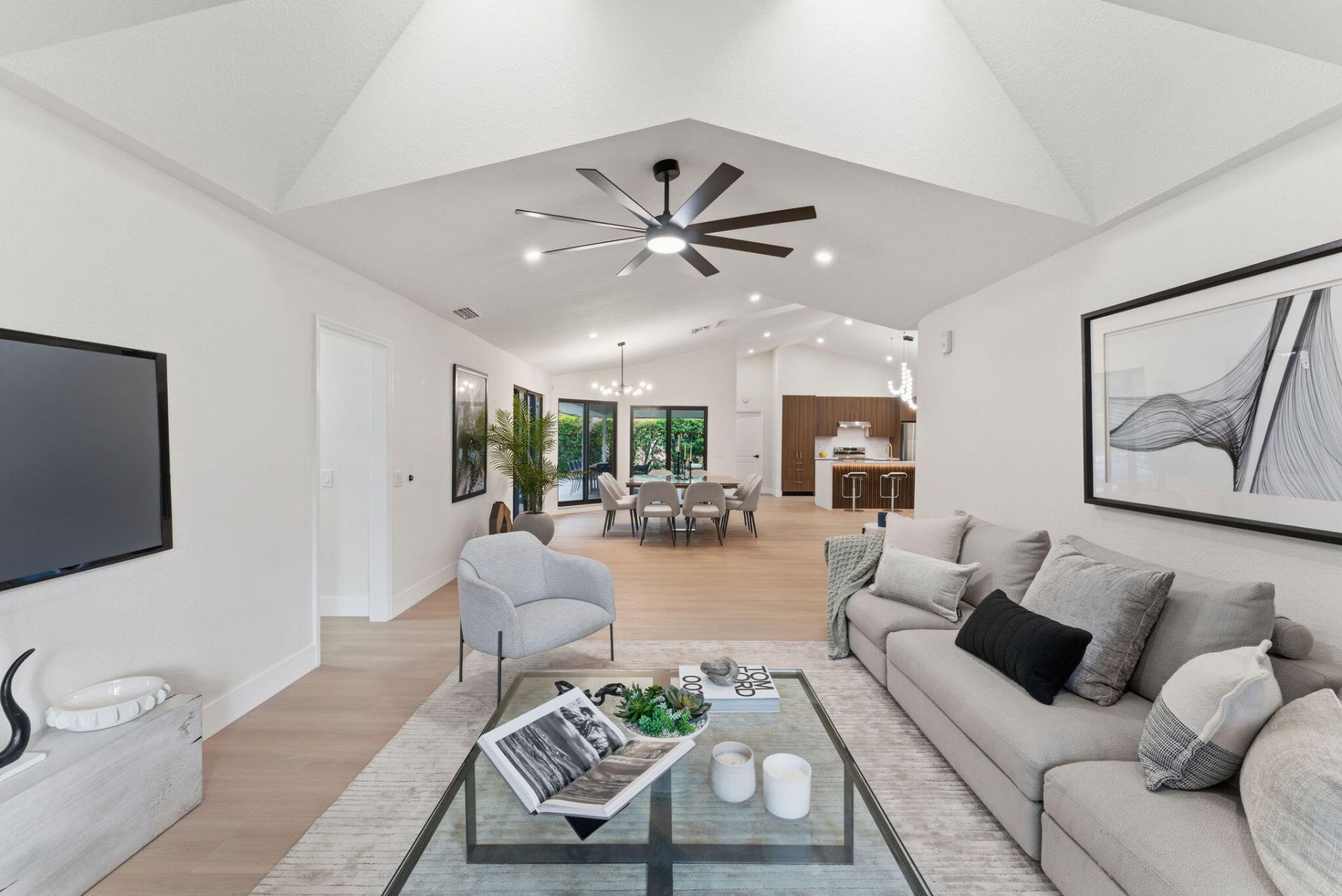 2 Dunbar Road, Palm Beach Gardens, FL 33418 Photo
