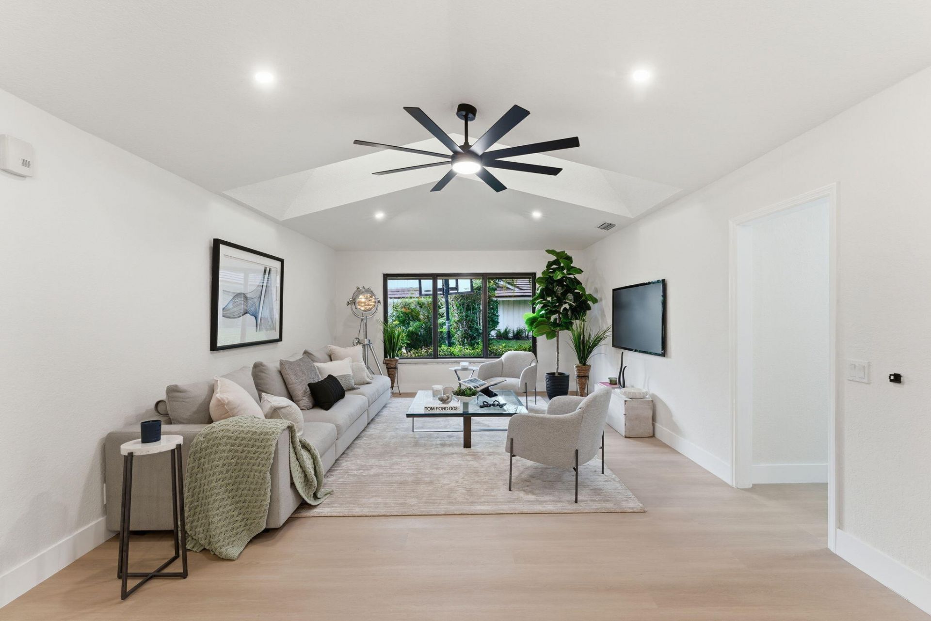2 Dunbar Road, Palm Beach Gardens, FL 33418 Photo