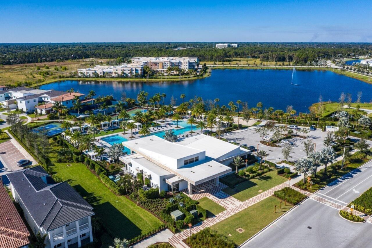 7115 Edison Place, Palm Beach Gardens, FL 33418 Photo