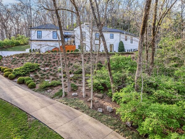 4369 Chickering Ln , Nashville, TN 37215