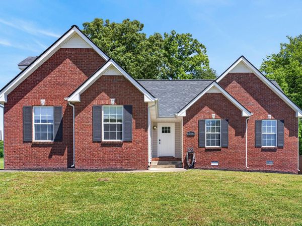 746 Gaine Lynn Dr, Clarksville, TN 37040