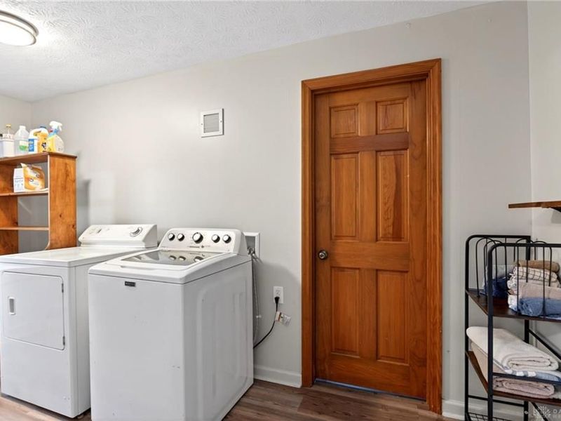 181 E Main Street, Enon Vlg, OH 45323 Photo 21