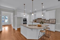 914 Battenkill Court photo 4