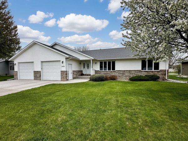 1240 Patricia Court , Marshall, MN 56258