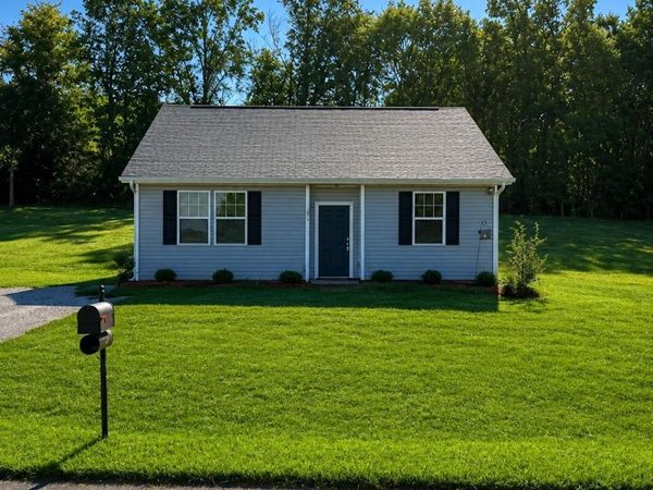 106 Titanium Drive, Statesville, NC 28625