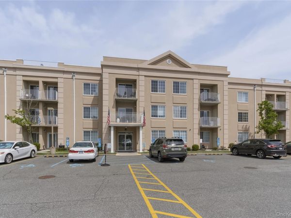 54 School Street , Unit 126, Westbury, NY 11590