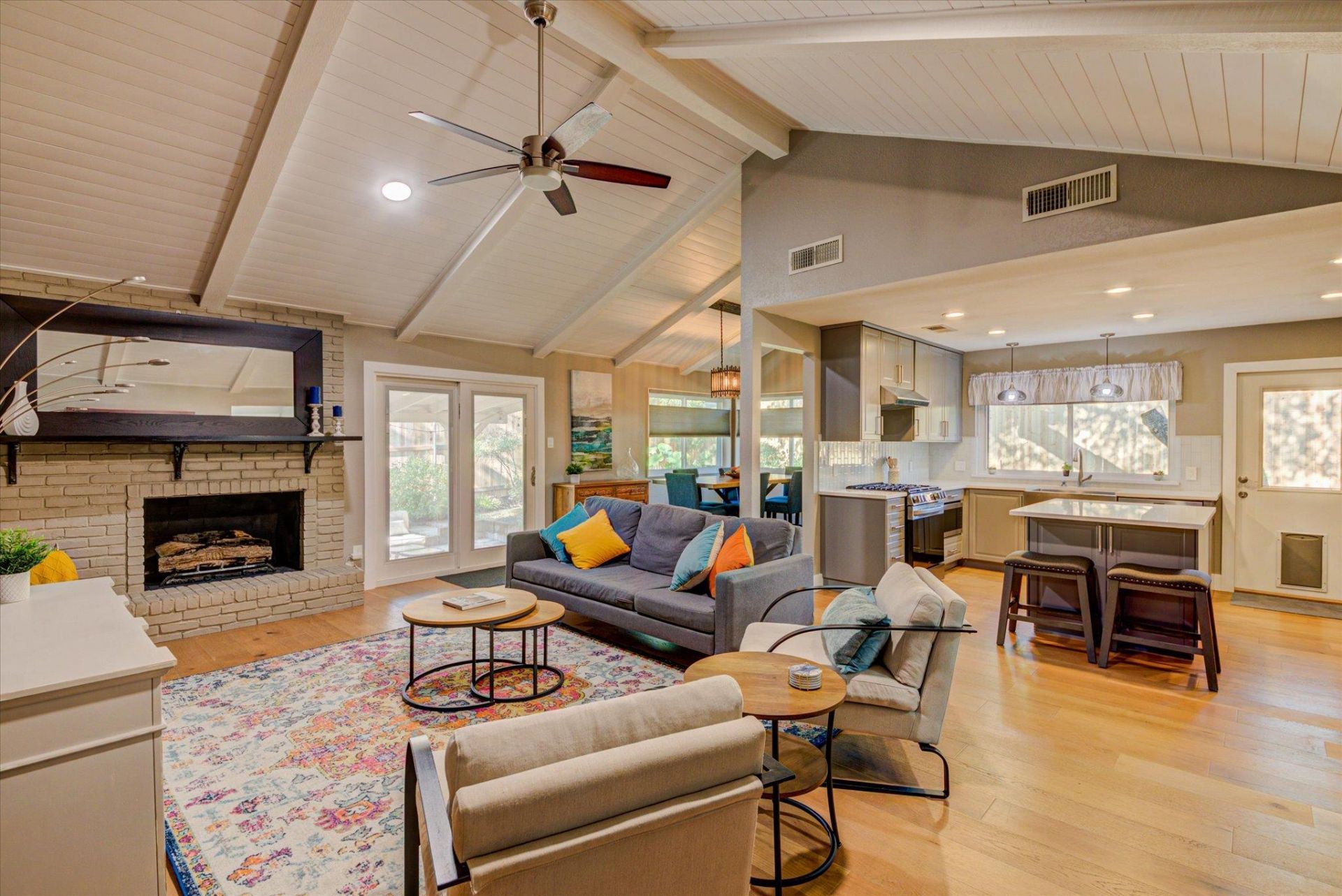 2713 Bryonhall Dr, Austin, TX 78745 Main Photo