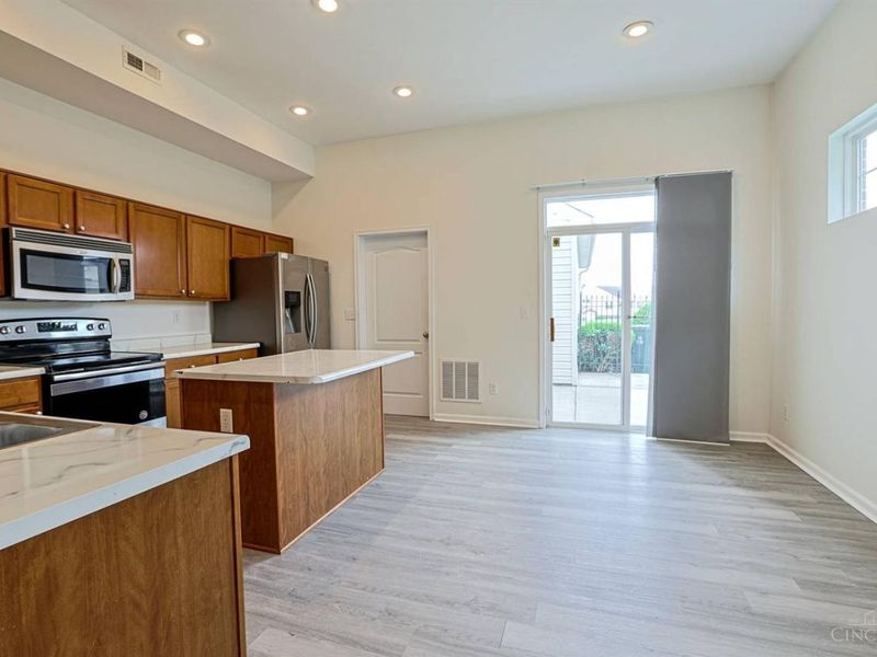 2031 E Seymour Avenue, Unit 31C, Cincinnati, OH 45237 Photo 14