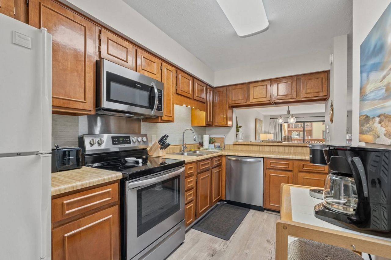 5507 Ocean Blvd. N  Photo 8