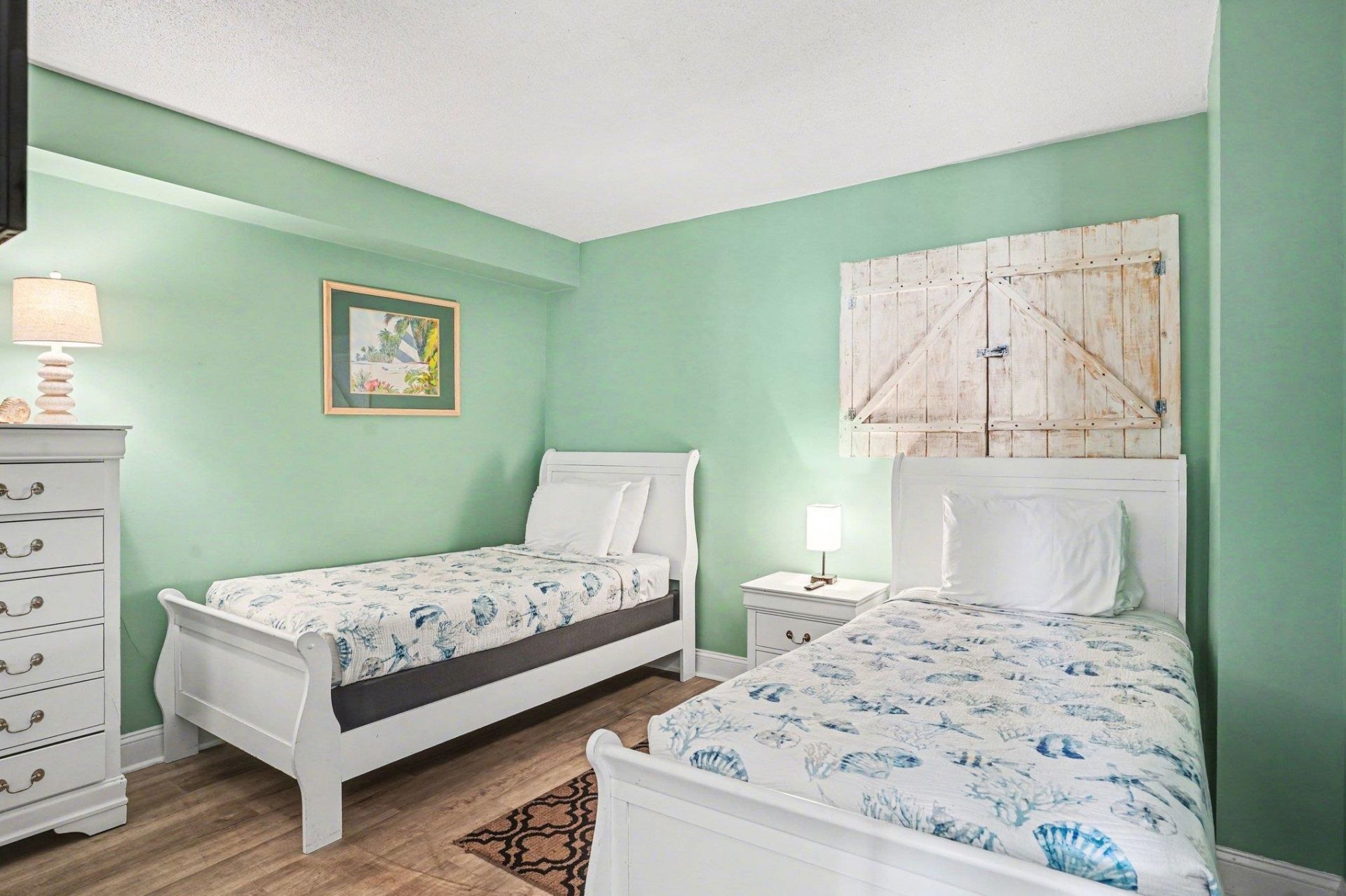 9400 Shore Dr. Photo 21