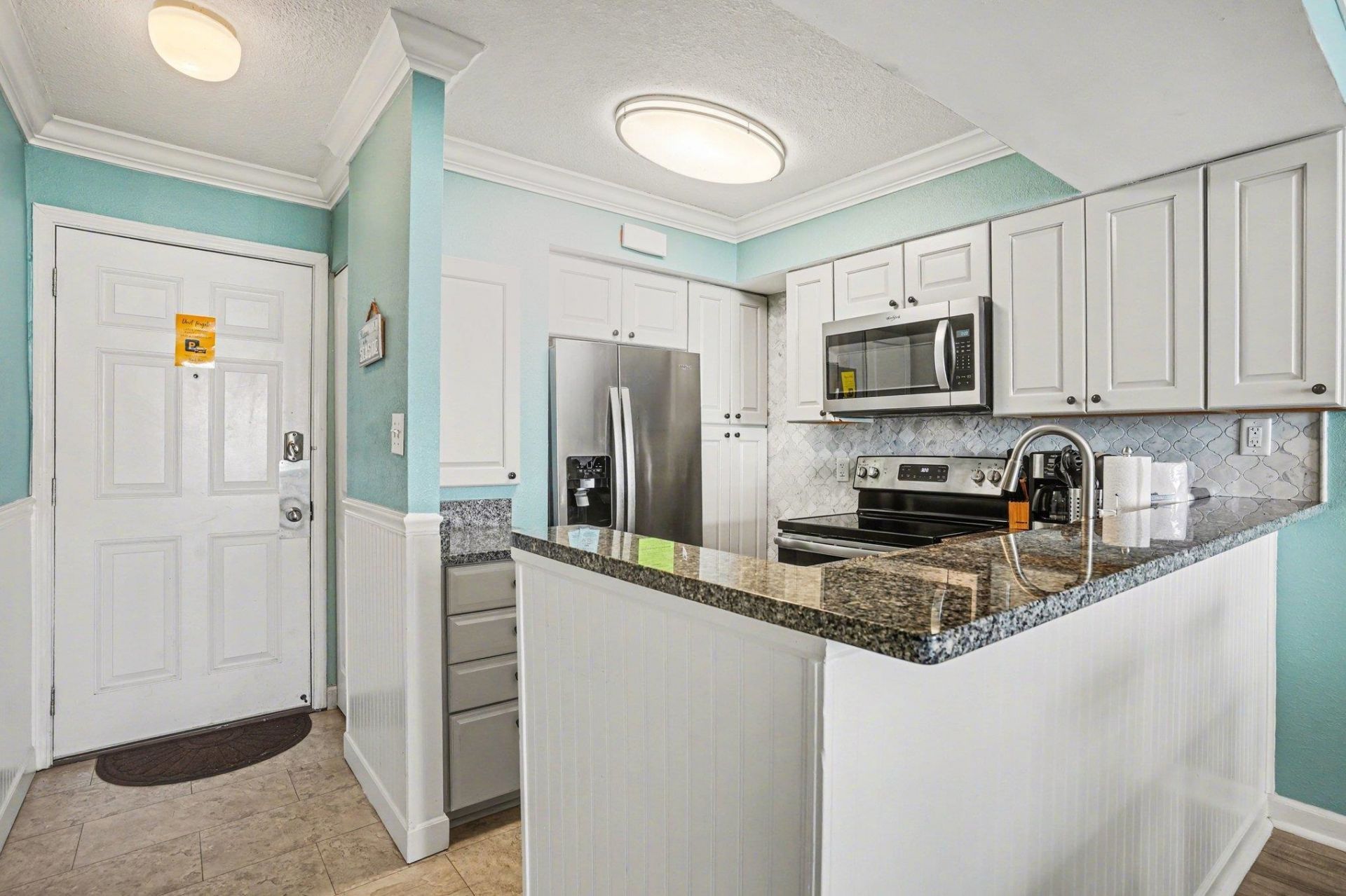 9400 Shore Dr. Photo 5