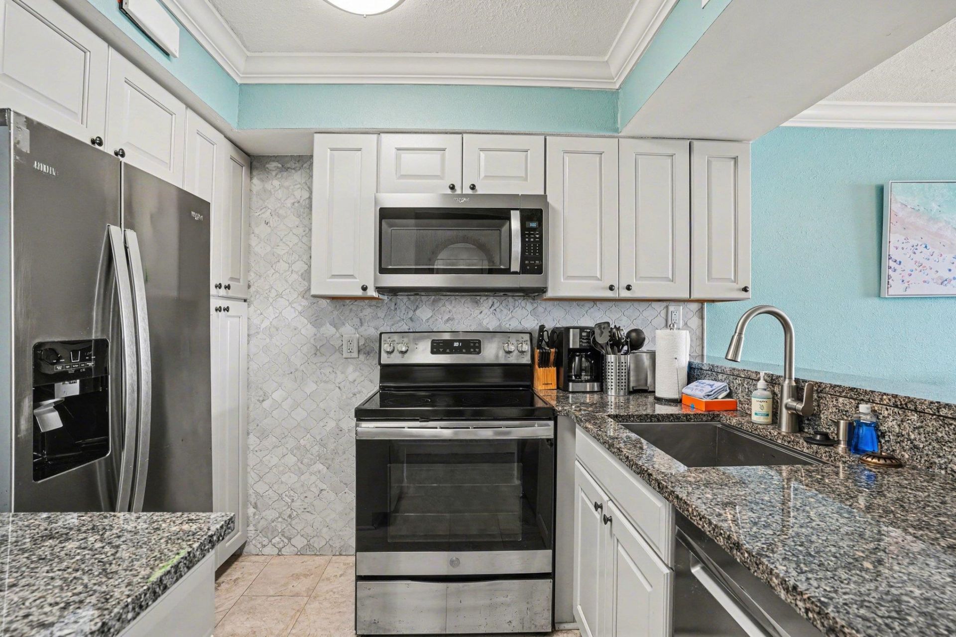 9400 Shore Dr. Photo 6