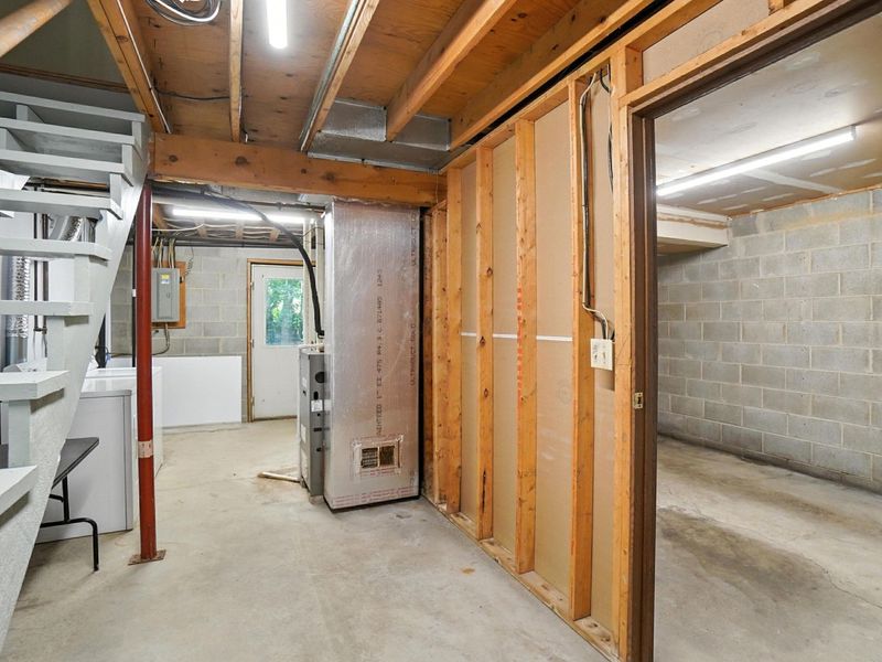 1442 Londondale, Unit 1-1, Newark, OH 43055 Photo 24