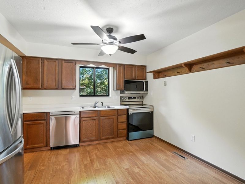 1442 Londondale, Unit 1-1, Newark, OH 43055 Photo 8