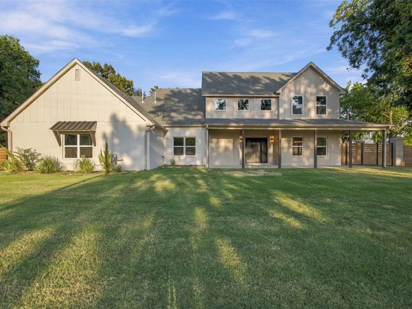 4929 S Columbia Avenue, Tulsa, OK 74105