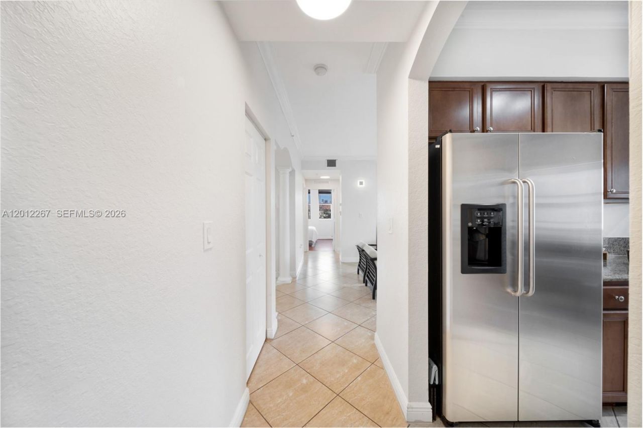 9021 SW 94th St , Unit 310, Miami, FL 33176 Photo