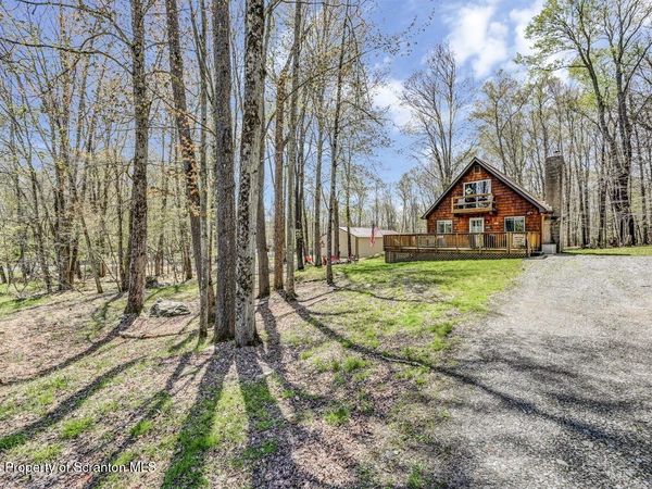 45 Black Bear Road, Lake Ariel, PA 18436