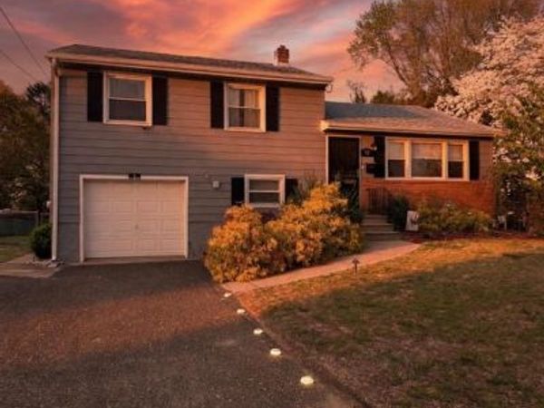 523 GREENWOOD AVENUE, RIVERSIDE, NJ 08075