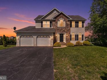 667 HALLMARK DRIVE, MARTINSBURG, WV 25403