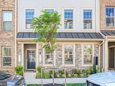 210 A PARK CENTRAL TERRACE, MANASSAS PARK, VA 20111