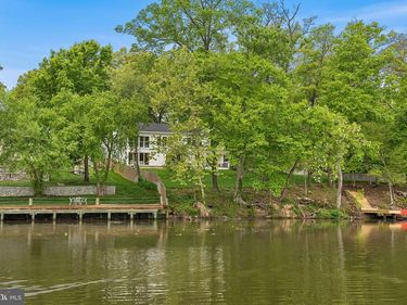3175 WOODLAND LANE, ALEXANDRIA, VA 22309
