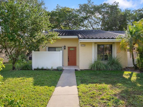 6779 Bridlewood Court, Boca Raton, FL 33433