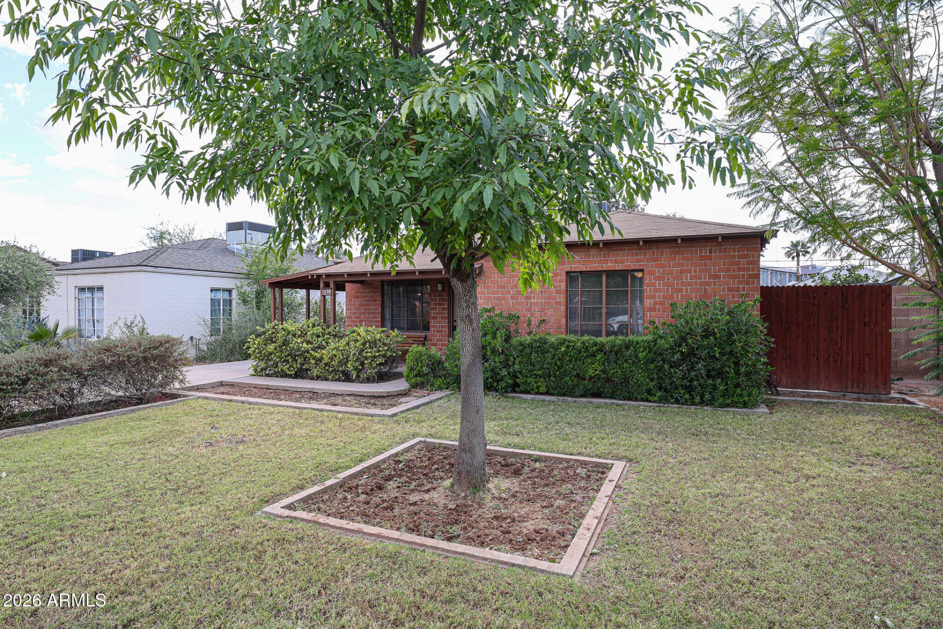 1834 N Laurel Avenue, Phoenix, AZ 85007 Main Photo