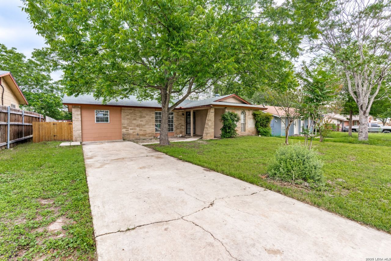 4807 Guadalajara Dr, San Antonio, TX 78233 Main Photo