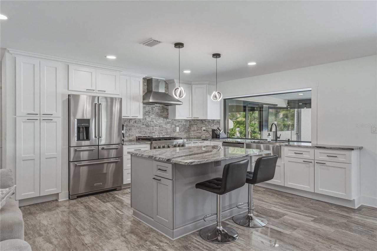 4201 37th Street S, Saint Petersburg, FL 33711 Photo