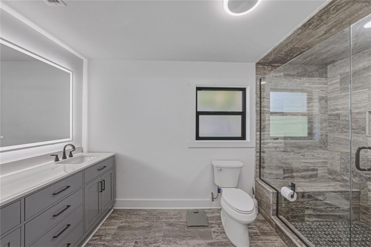 4201 37th Street S, Saint Petersburg, FL 33711 Photo