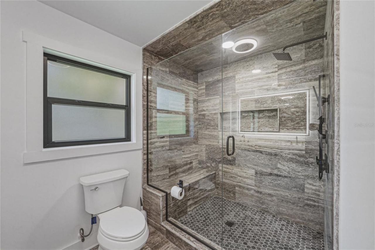4201 37th Street S, Saint Petersburg, FL 33711 Photo