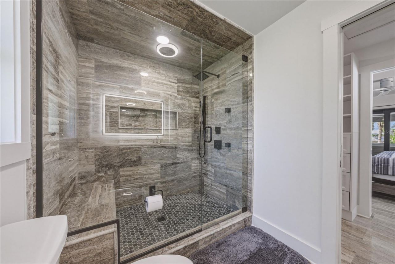 4201 37th Street S, Saint Petersburg, FL 33711 Photo