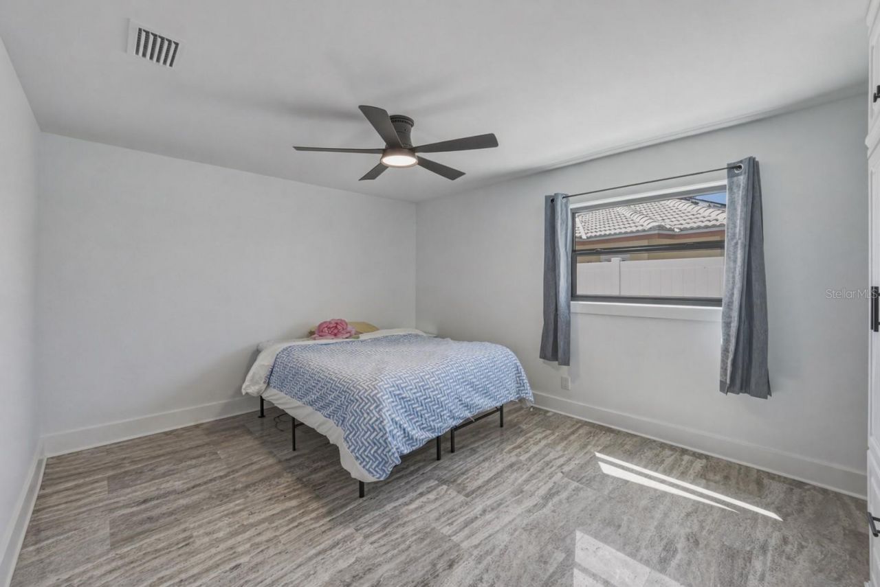 4201 37th Street S, Saint Petersburg, FL 33711 Photo