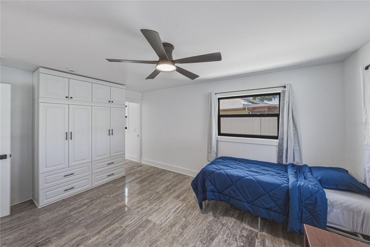 4201 37th Street S, Saint Petersburg, FL 33711 Photo