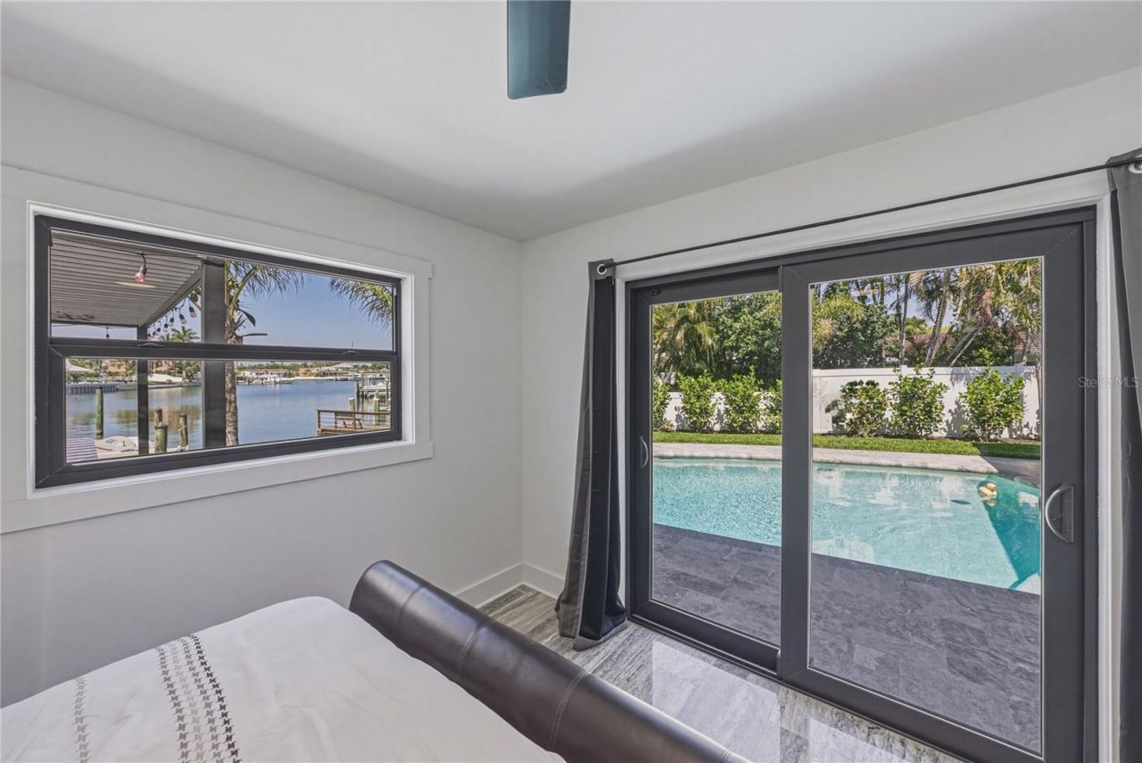 4201 37th Street S, Saint Petersburg, FL 33711 Photo