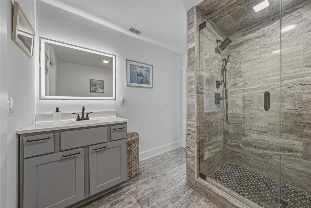 4201 37th Street S, Saint Petersburg, FL 33711 Photo