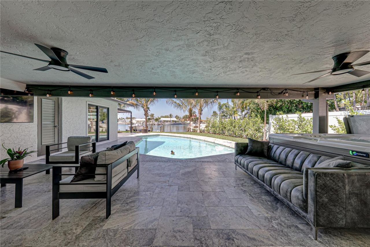 4201 37th Street S, Saint Petersburg, FL 33711 Photo