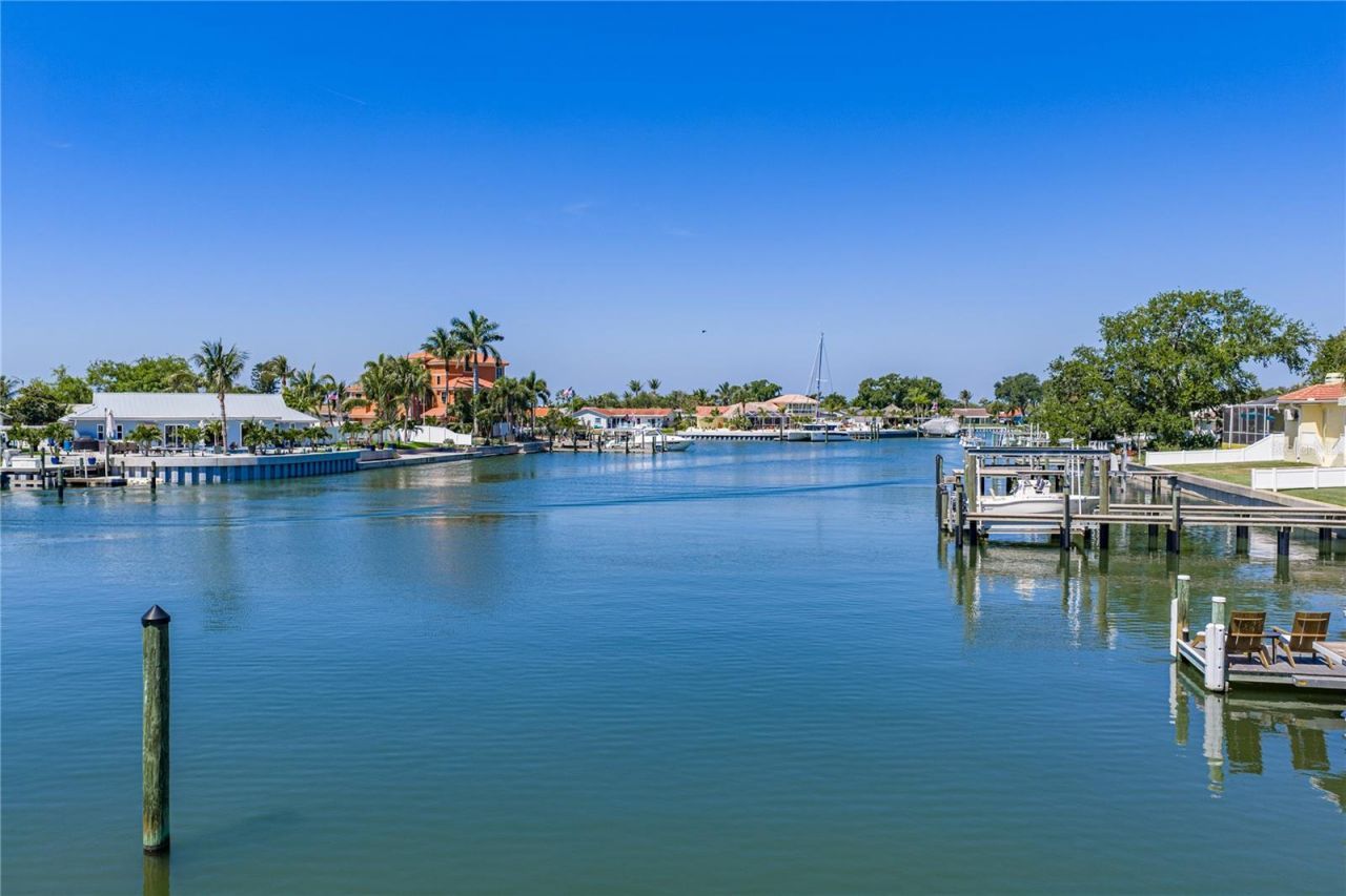 4201 37th Street S, Saint Petersburg, FL 33711 Photo