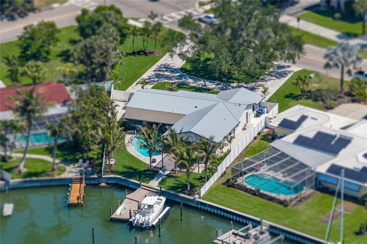 4201 37th Street S, Saint Petersburg, FL 33711 Photo
