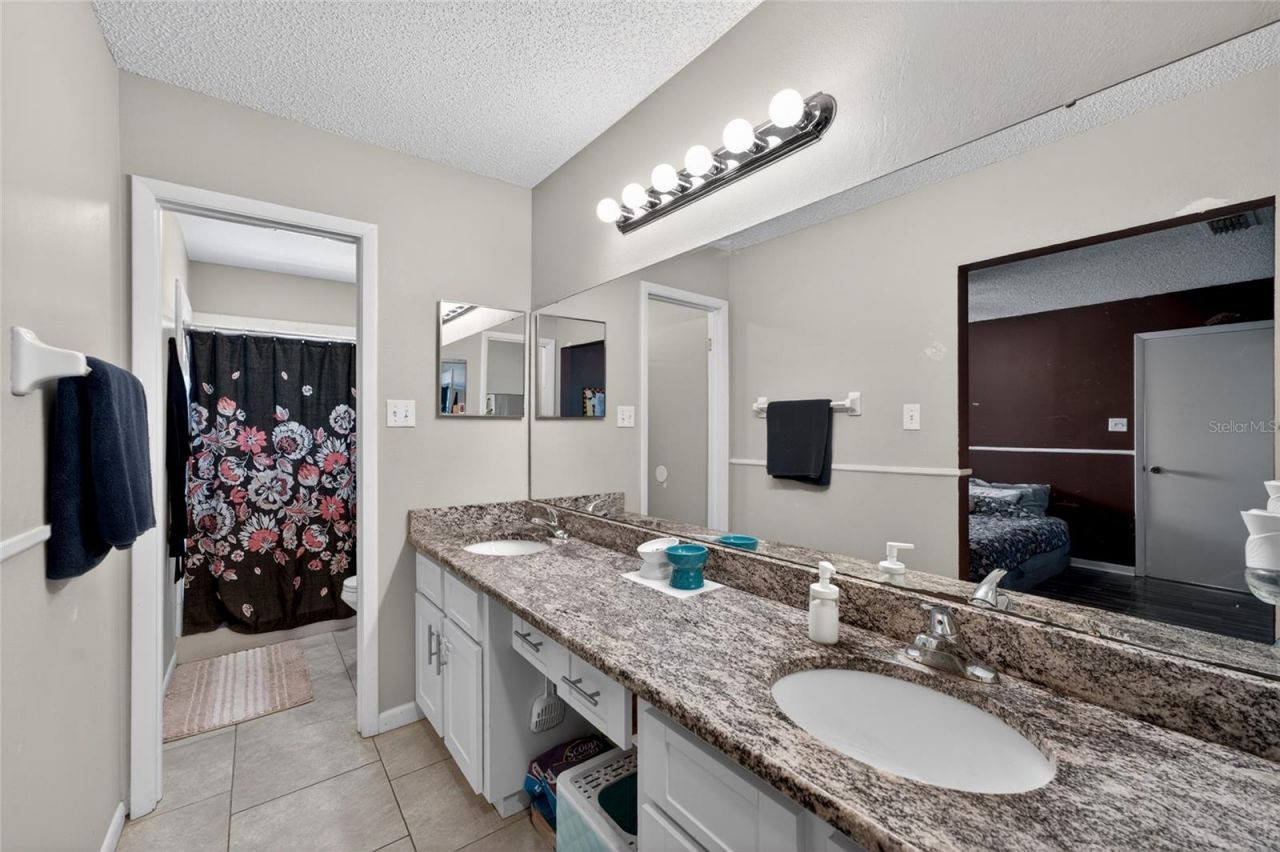 1533 Gunsmith Drive , Lutz, FL 33559 Photo