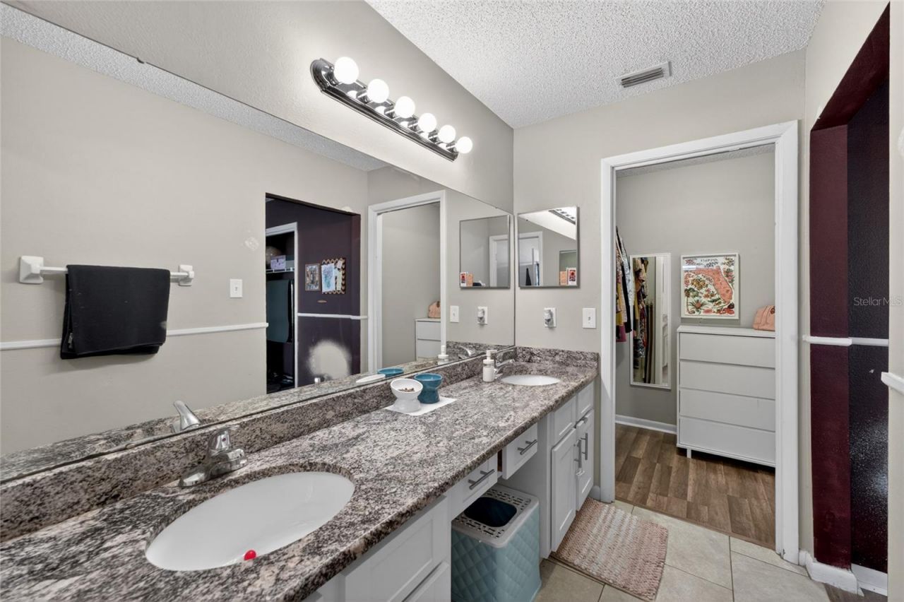 1533 Gunsmith Drive , Lutz, FL 33559 Photo