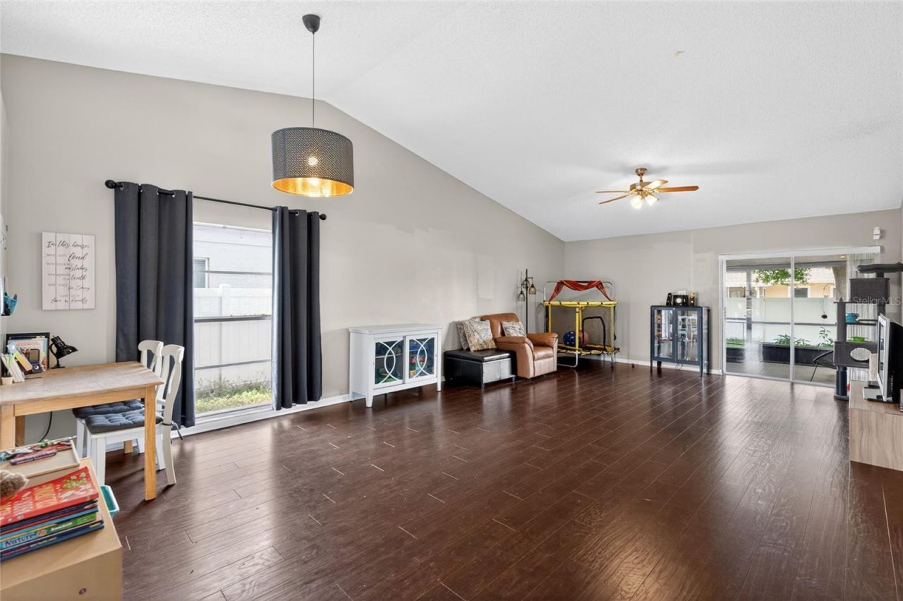 1533 Gunsmith Drive , Lutz, FL 33559 Photo