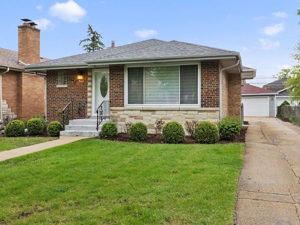 1927 N 76th Avenue , Elmwood Park, IL 60707