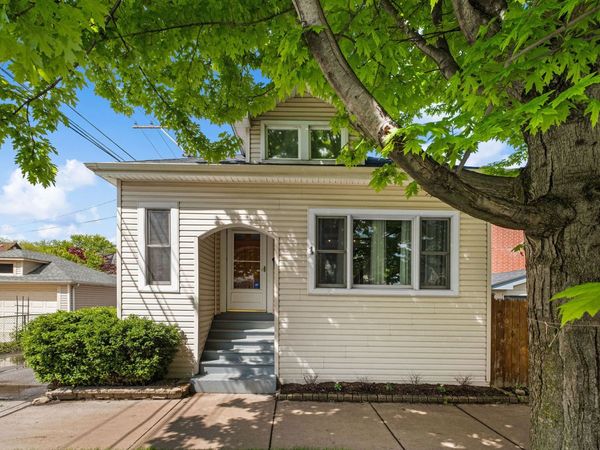 3348 N Keeler Avenue , Chicago, IL 60641