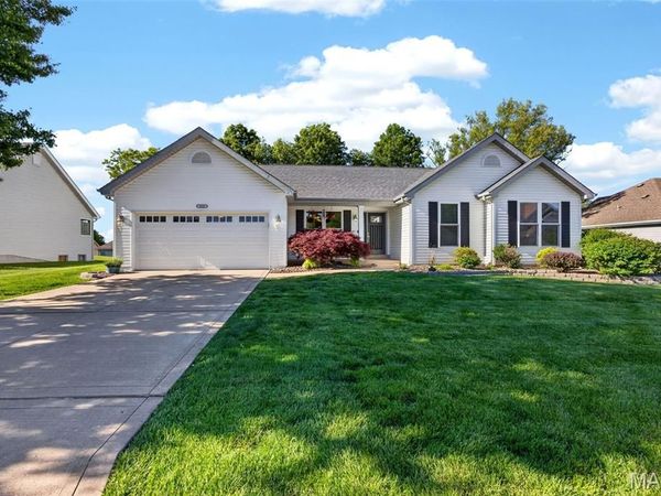 1603 Broadsword Lane, Lake St Louis, MO 63367