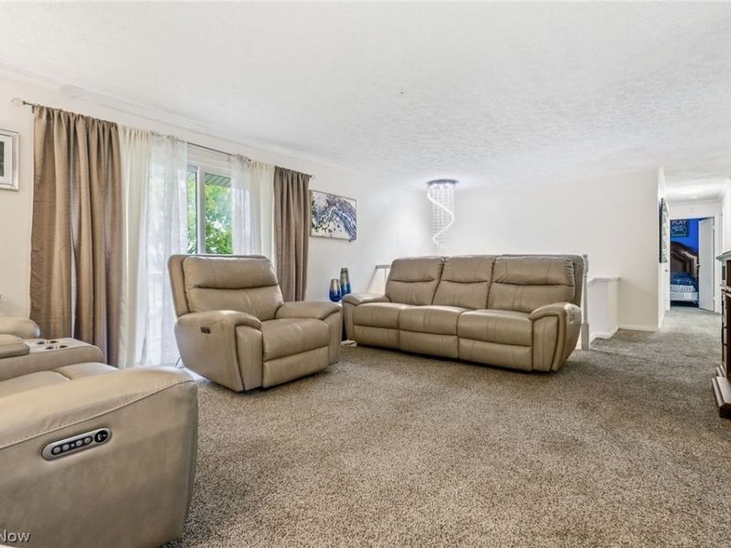 6727 Amsel Avenue NE, Canton, OH 44721 Photo 9