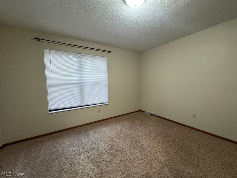 1667 Ann Circle NE, New Philadelphia, OH 44663 Photo 11