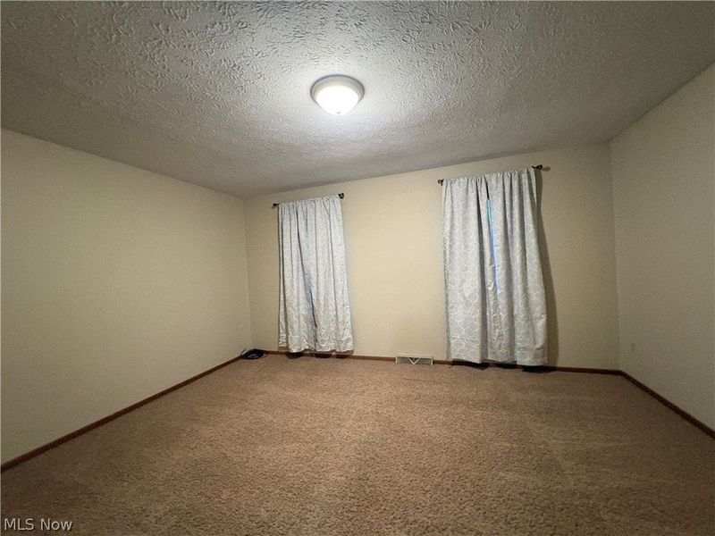 1667 Ann Circle NE, New Philadelphia, OH 44663 Photo 14
